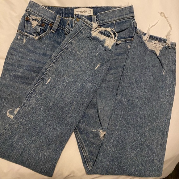 Abercrombie Jeans - Picture 2 of 4